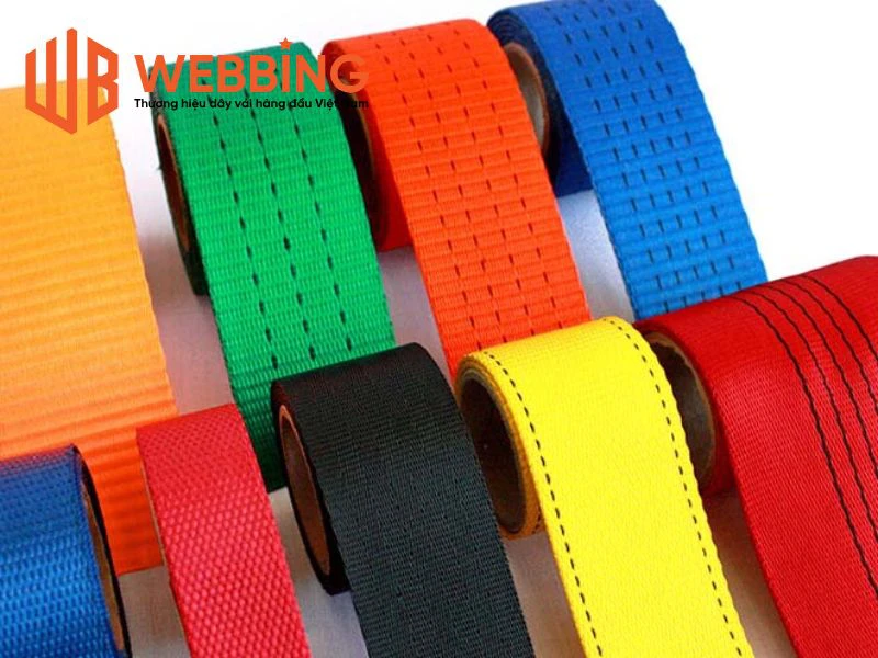 Các tiêu chuẩn kỹ thuật dây đai polyester cường lực giúp dễ dàng đánh giá chất lượng và độ an toàn sản phẩm Tiêu chuẩn kỹ thuật dây đai polyester cường lực: Tải trọng, độ dày, độ rộng