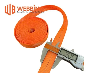 Cố định hàng hóa bằng dây đai polyester