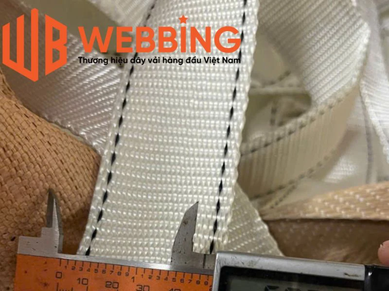 dùng dây đai polyester sai tải trọng dùng dây đai polyester sai tải trọng