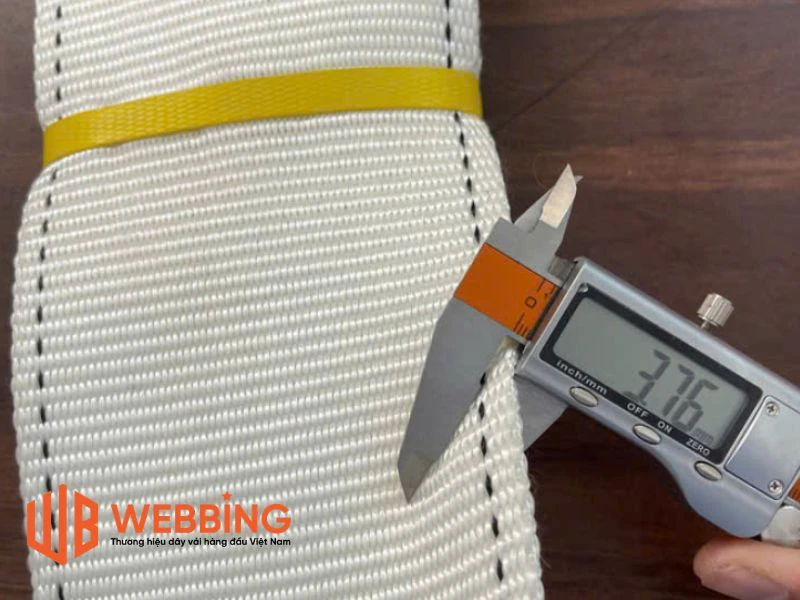 tiêu chuẩn nâng hạ bằng dây đai polyester tiêu chuẩn nâng hạ bằng dây đai polyester