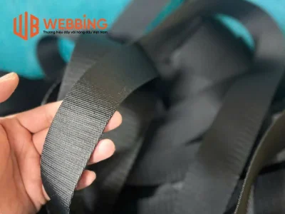 Cấu tạo dây đai Polyester đạt chuẩn: Vì sao doanh nghiệp cần quan tâm? 
